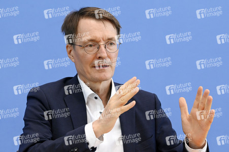 Bundespressekonferenz 'Das neue Infektionsschutzgesetz' in Berlin