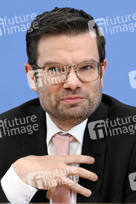 Bundespressekonferenz 'Das neue Infektionsschutzgesetz' in Berlin