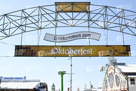 Präsentation des offiziellen Oktoberfest-Maßkrug 2022 in München