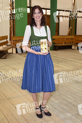 Präsentation des offiziellen Oktoberfest-Maßkrug 2022 in München