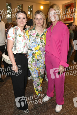 Family & Friends Screening 'Over & Out' in Berlin