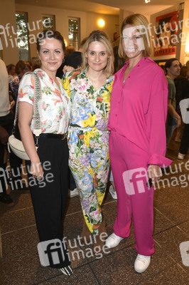 Family & Friends Screening 'Over & Out' in Berlin