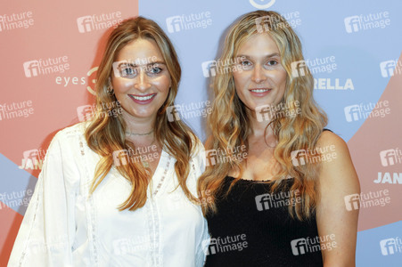 Launch der Brillenkollektion von Jana Ina Zarrella in Köln