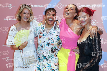 Launch der Brillenkollektion von Jana Ina Zarrella in Köln