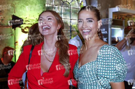 Launch der Brillenkollektion von Jana Ina Zarrella in Köln