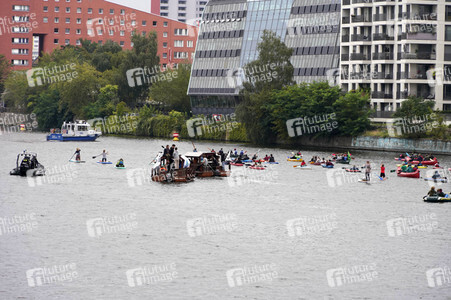 Climate and Boat Demo 2022 in Berlin