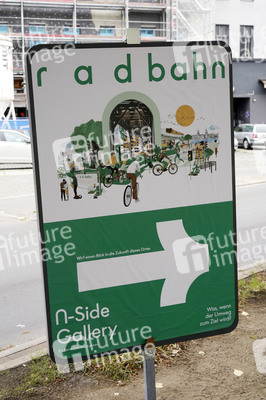 Teststrecke der Radbahn unter der U1 in Berlin