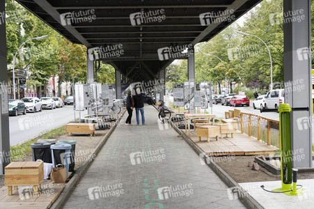 Teststrecke der Radbahn unter der U1 in Berlin