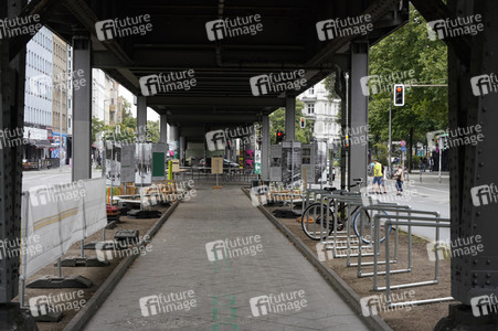 Teststrecke der Radbahn unter der U1 in Berlin