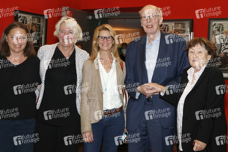 Filmpremiere 'Komm mit mir in das Cinema - Die Gregors' in Berlin