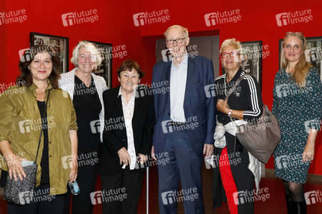 Filmpremiere 'Komm mit mir in das Cinema - Die Gregors' in Berlin