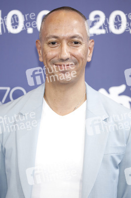 Photocall 'Living', Internationale Filmfestspiele von Venedig 2022