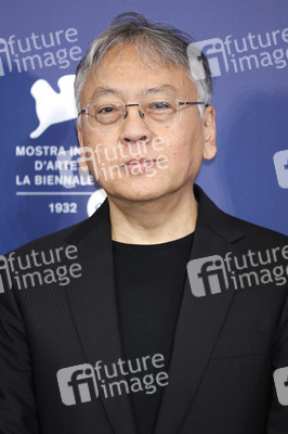 Photocall 'Living', Internationale Filmfestspiele von Venedig 2022