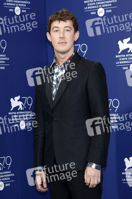 Photocall 'Living', Internationale Filmfestspiele von Venedig 2022