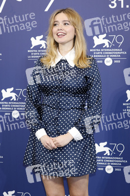 Photocall 'Living', Internationale Filmfestspiele von Venedig 2022
