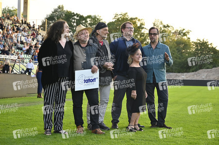 Filmpremiere 'Tatort - Ein Freund, ein guter Freund' zu Jubiläum 20 Jahre Tatort Münster