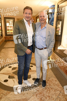 Theaterpremiere 'Komplexe Väter' in München