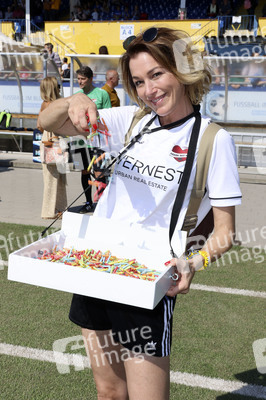 Benefiz-Fußballspiel 'Kicken mit Herz' 2022 in Hamburg