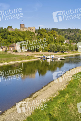 Niedrigwasser der Weser bei Polle