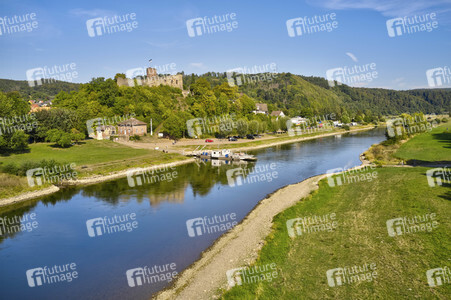 Niedrigwasser der Weser bei Polle