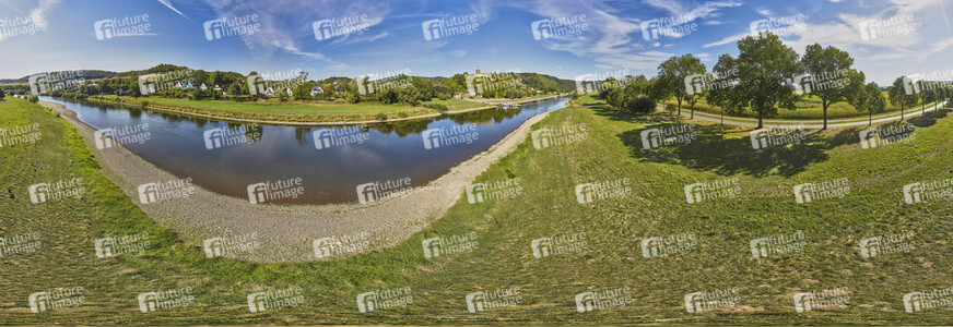 Niedrigwasser der Weser bei Polle