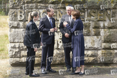 Isaac Herzog und Frank-Walter Steinmeier besuchen die Gedenkstätte Bergen-Belsen