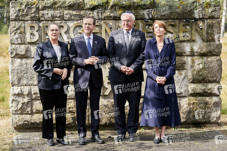 Isaac Herzog und Frank-Walter Steinmeier besuchen die Gedenkstätte Bergen-Belsen