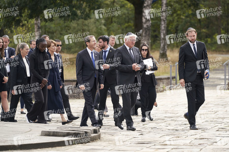 Isaac Herzog und Frank-Walter Steinmeier besuchen die Gedenkstätte Bergen-Belsen