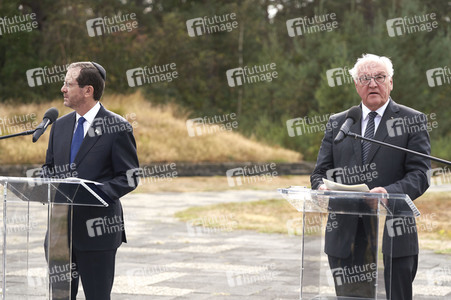 Isaac Herzog und Frank-Walter Steinmeier besuchen die Gedenkstätte Bergen-Belsen
