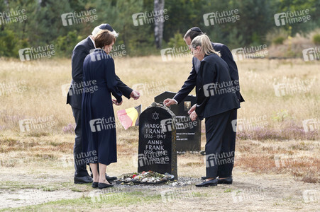 Isaac Herzog und Frank-Walter Steinmeier besuchen die Gedenkstätte Bergen-Belsen