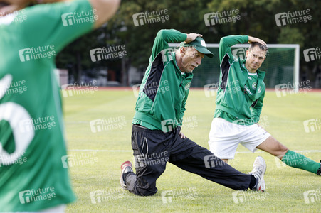 Fußballspiel FC Bundestag vs. FC Diabetologie in Berlin