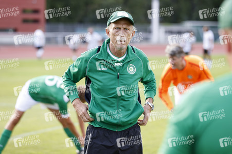Fußballspiel FC Bundestag vs. FC Diabetologie in Berlin