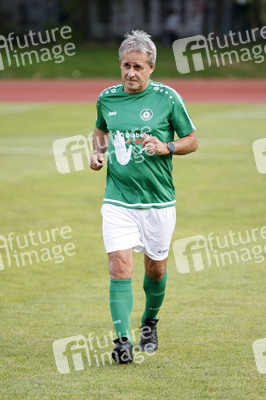 Fußballspiel FC Bundestag vs. FC Diabetologie in Berlin