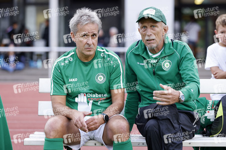 Fußballspiel FC Bundestag vs. FC Diabetologie in Berlin
