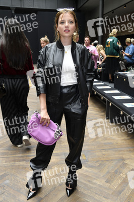 Kilian Kerner Fashion Show auf der Berlin Fashion Week S/S 2023