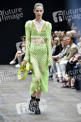 Kilian Kerner Fashion Show auf der Berlin Fashion Week S/S 2023