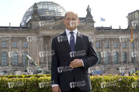 Enthüllung der Wachsfigur von Olaf Scholz in Berlin