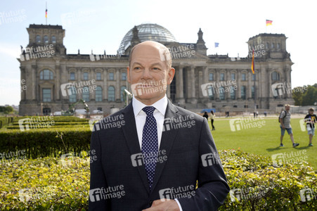 Enthüllung der Wachsfigur von Olaf Scholz in Berlin
