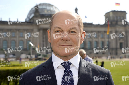 Enthüllung der Wachsfigur von Olaf Scholz in Berlin