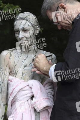 NATURE ART: Stechlinsee Bodypainting