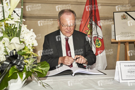 Kondolenzbuch für die Queen in Hannover