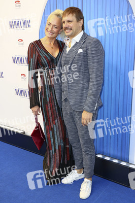 Musicalpremiere 'Mamma Mia!' in Hamburg