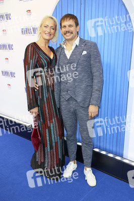 Musicalpremiere 'Mamma Mia!' in Hamburg