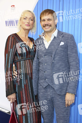 Musicalpremiere 'Mamma Mia!' in Hamburg