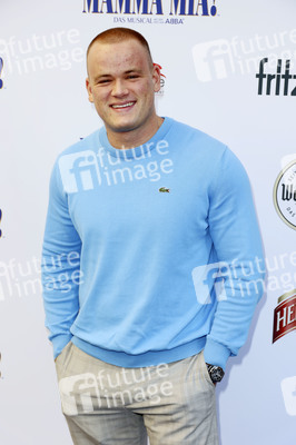 Musicalpremiere 'Mamma Mia!' in Hamburg