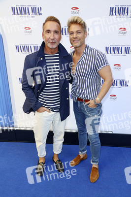 Musicalpremiere 'Mamma Mia!' in Hamburg