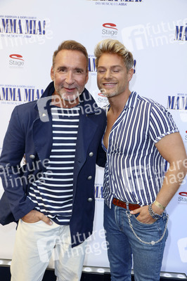Musicalpremiere 'Mamma Mia!' in Hamburg