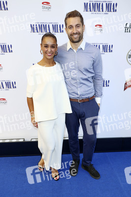 Musicalpremiere 'Mamma Mia!' in Hamburg