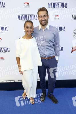 Musicalpremiere 'Mamma Mia!' in Hamburg
