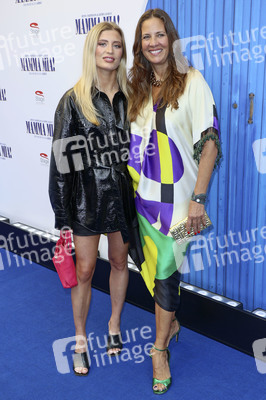 Musicalpremiere 'Mamma Mia!' in Hamburg